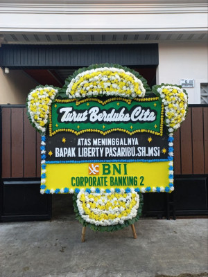 Papan Bunga Duka di Karangtengah